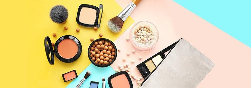 Amazon - Upto 30% OFF on Make-Up Products